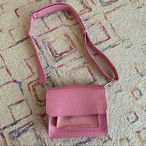 Hvisk cayman pocket crossbody bag in pink